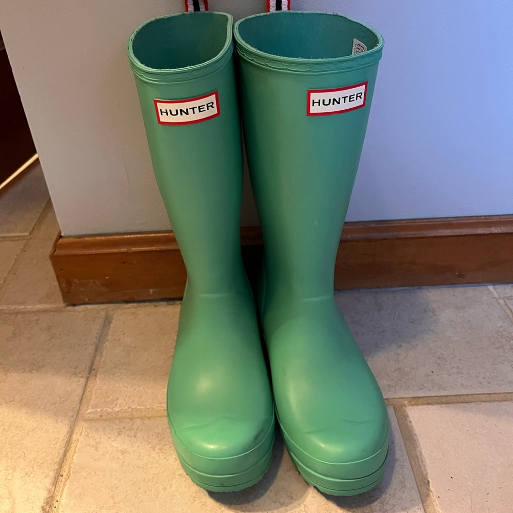 Women’s hunter rain boots